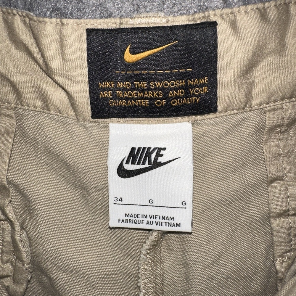 Nike Men's Life Pleated Chino Shorts Khaki Size 34 White Swoosh On Leg